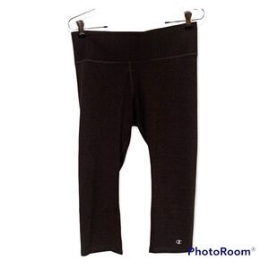 Champion - Gray Women’s Large Capri Workout Pants